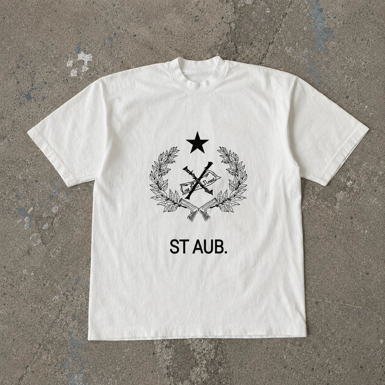 Modèle portant OG Saint Aub White T-shirt — Original blanc streetwear urbain héritage