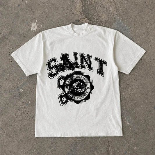 Modèle portant Rehab Grad T-shirt Saint Aub — T-shirt certification graduation streetwear
